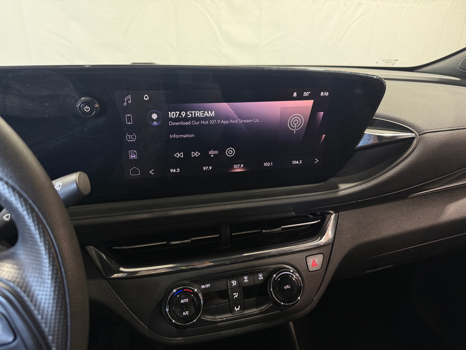 Thumbnail: 2025 Buick Envista - 3