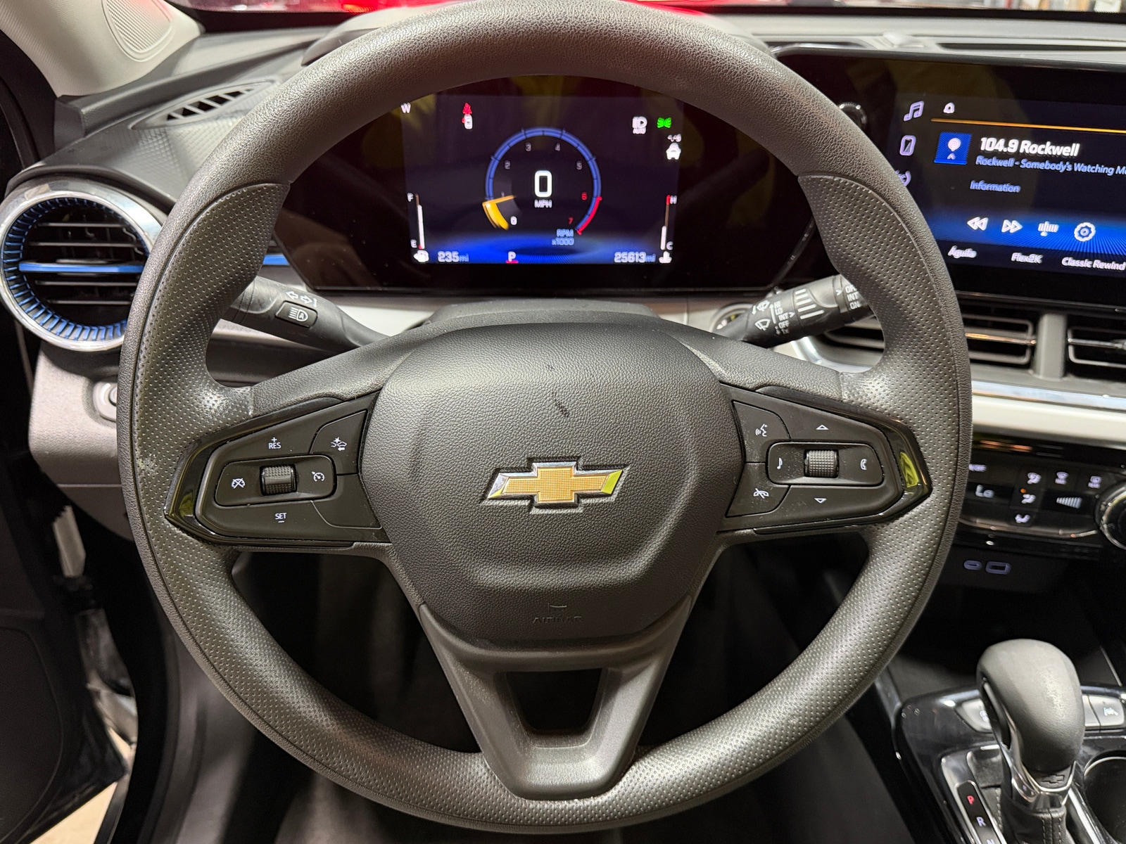 Thumbnail: 2025 Chevrolet Trax - 5