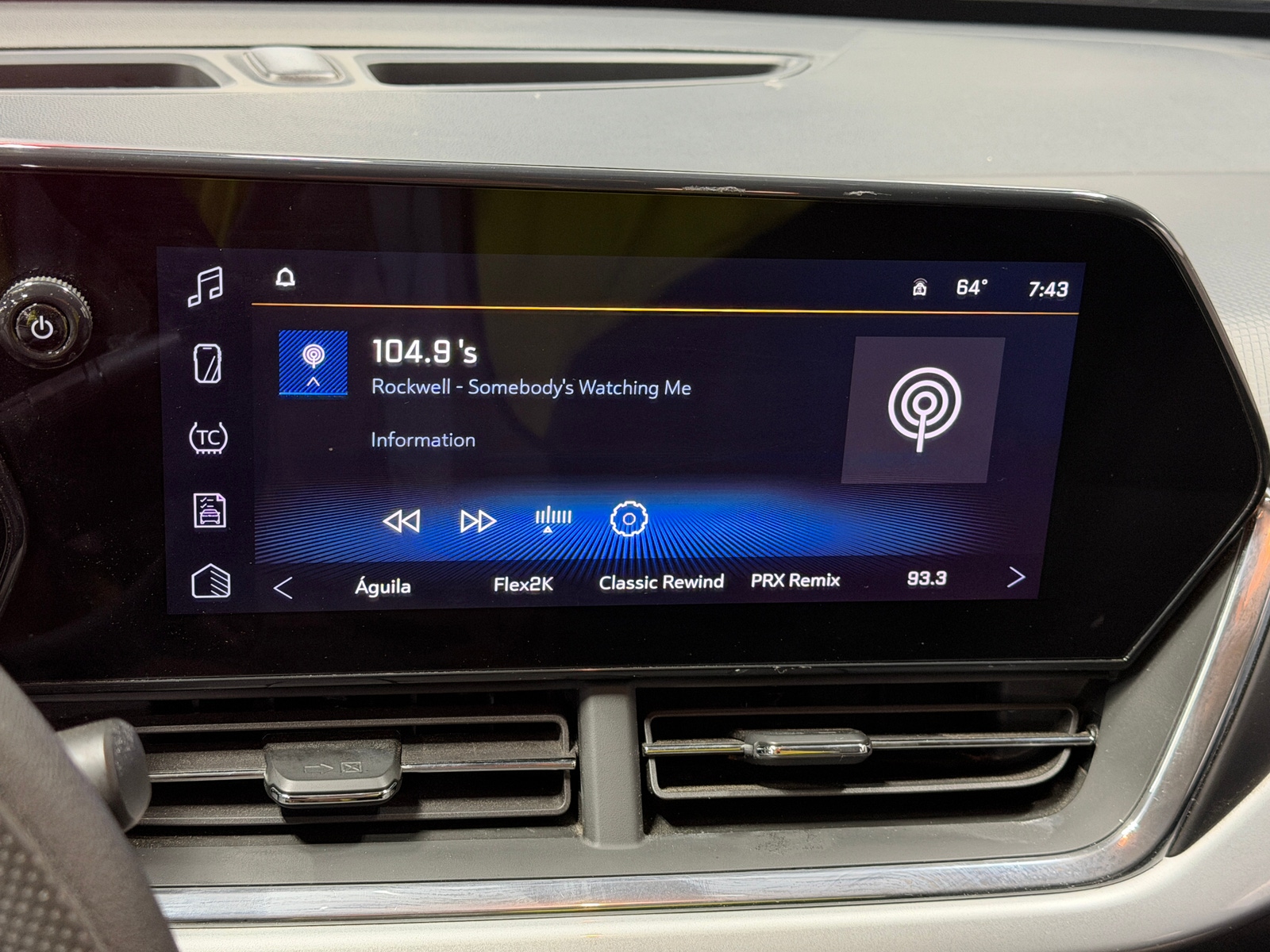 Thumbnail: 2025 Chevrolet Trax - 4