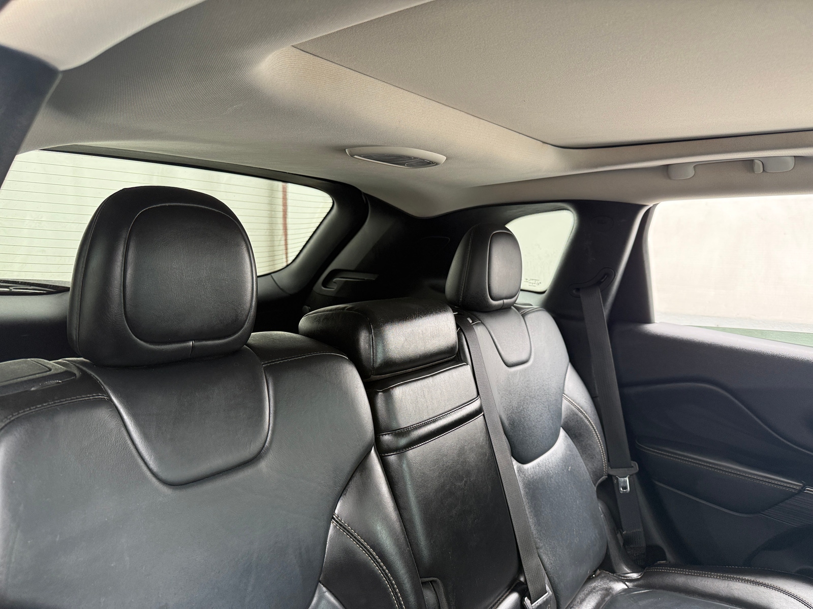 Thumbnail: 2016 Jeep Cherokee - 5