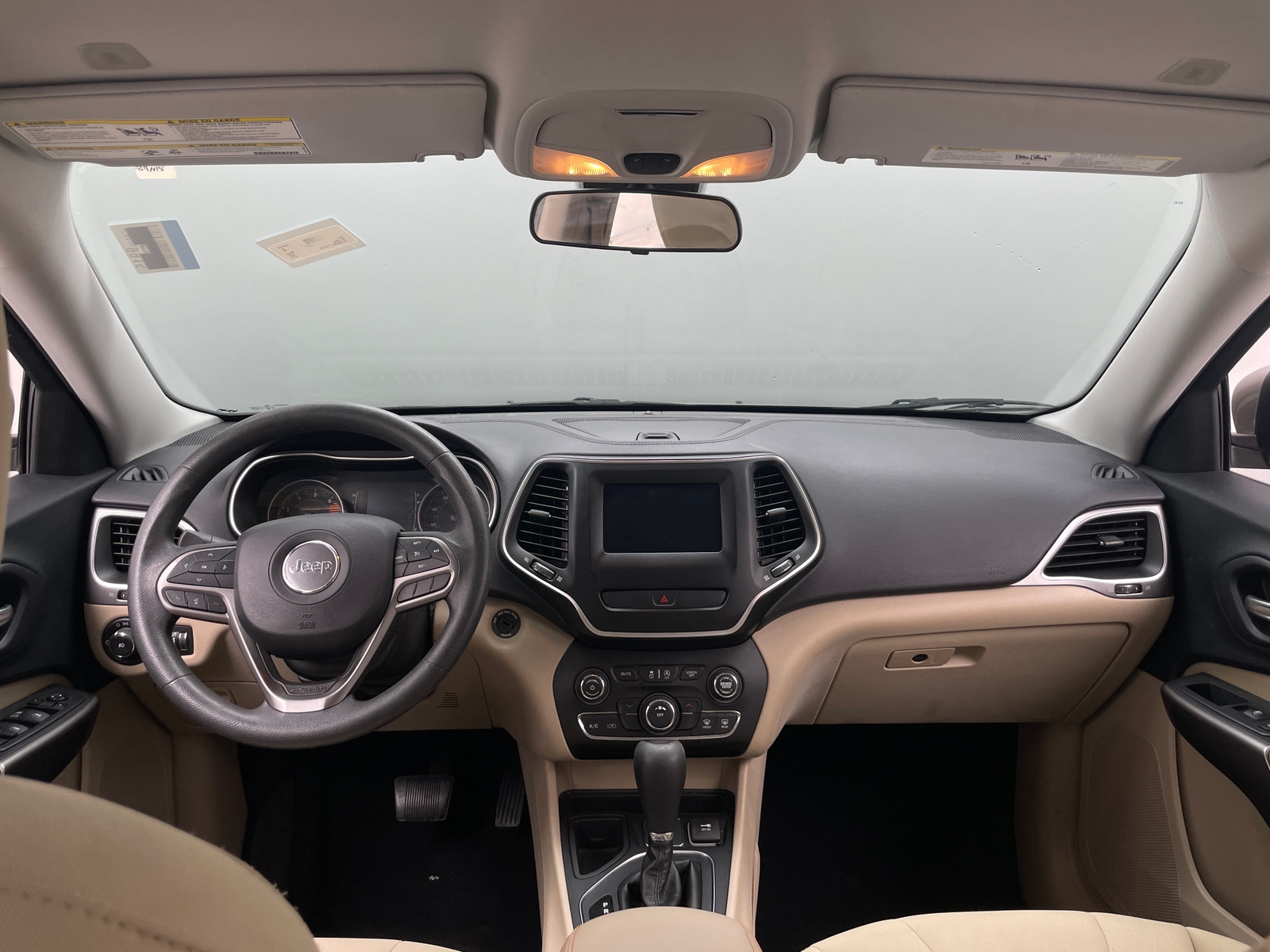 Thumbnail: 2019 Jeep Cherokee - 3