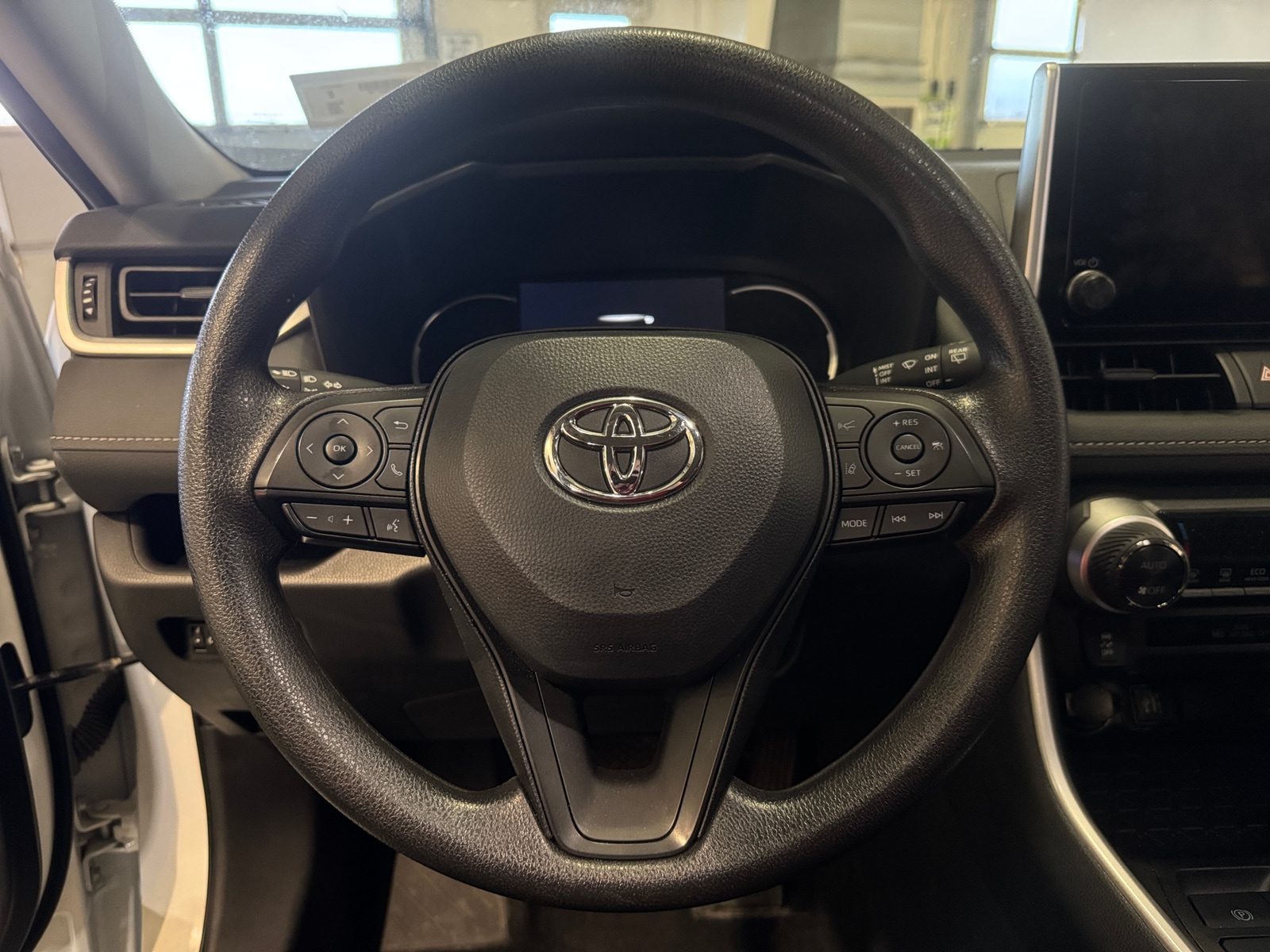 Thumbnail: 2025 Toyota RAV4 - 5