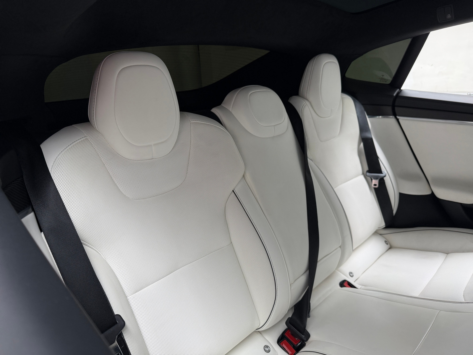 Thumbnail: 2022 Tesla Model S - 5