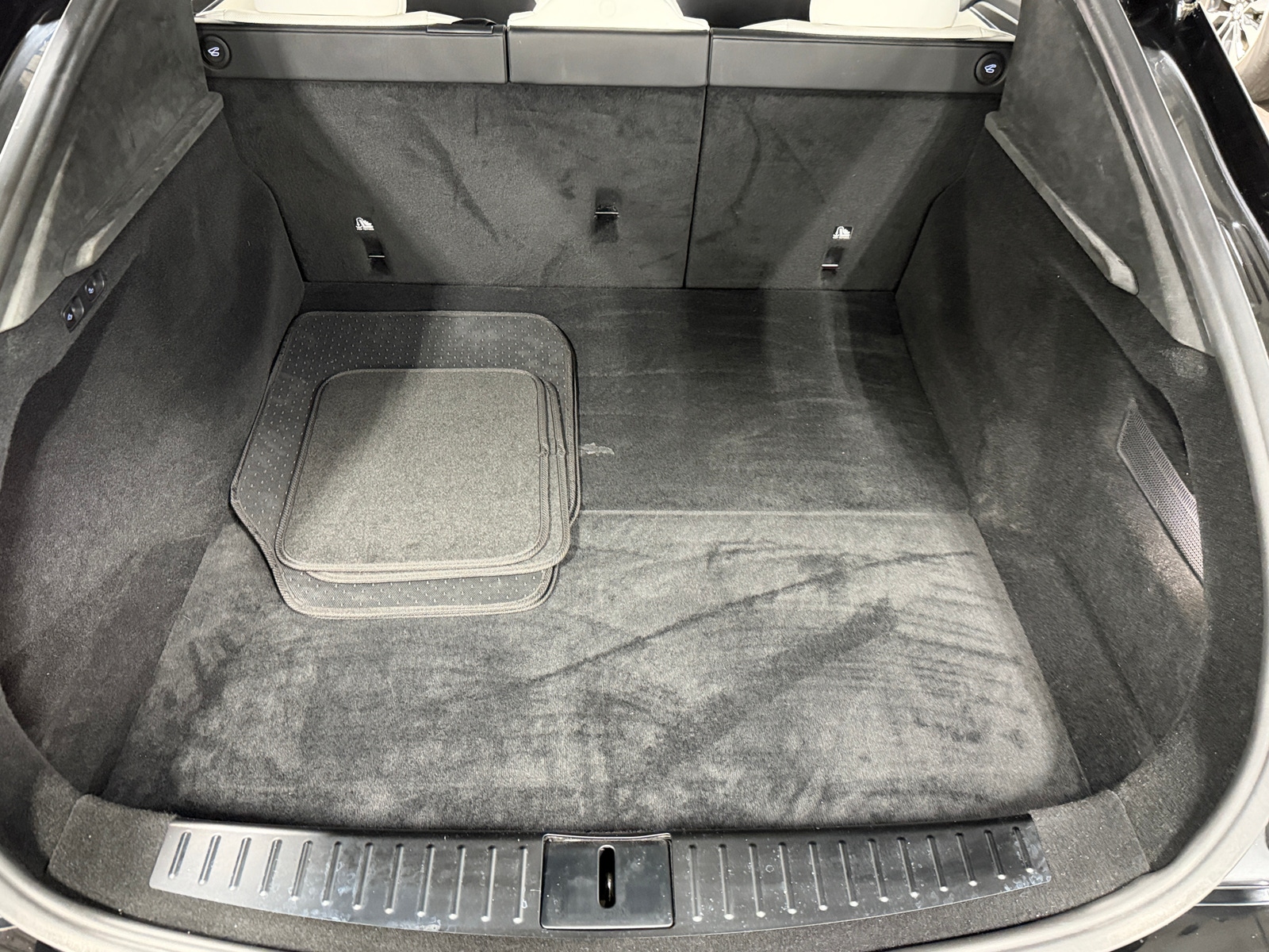 Thumbnail: 2022 Tesla Model S - 6