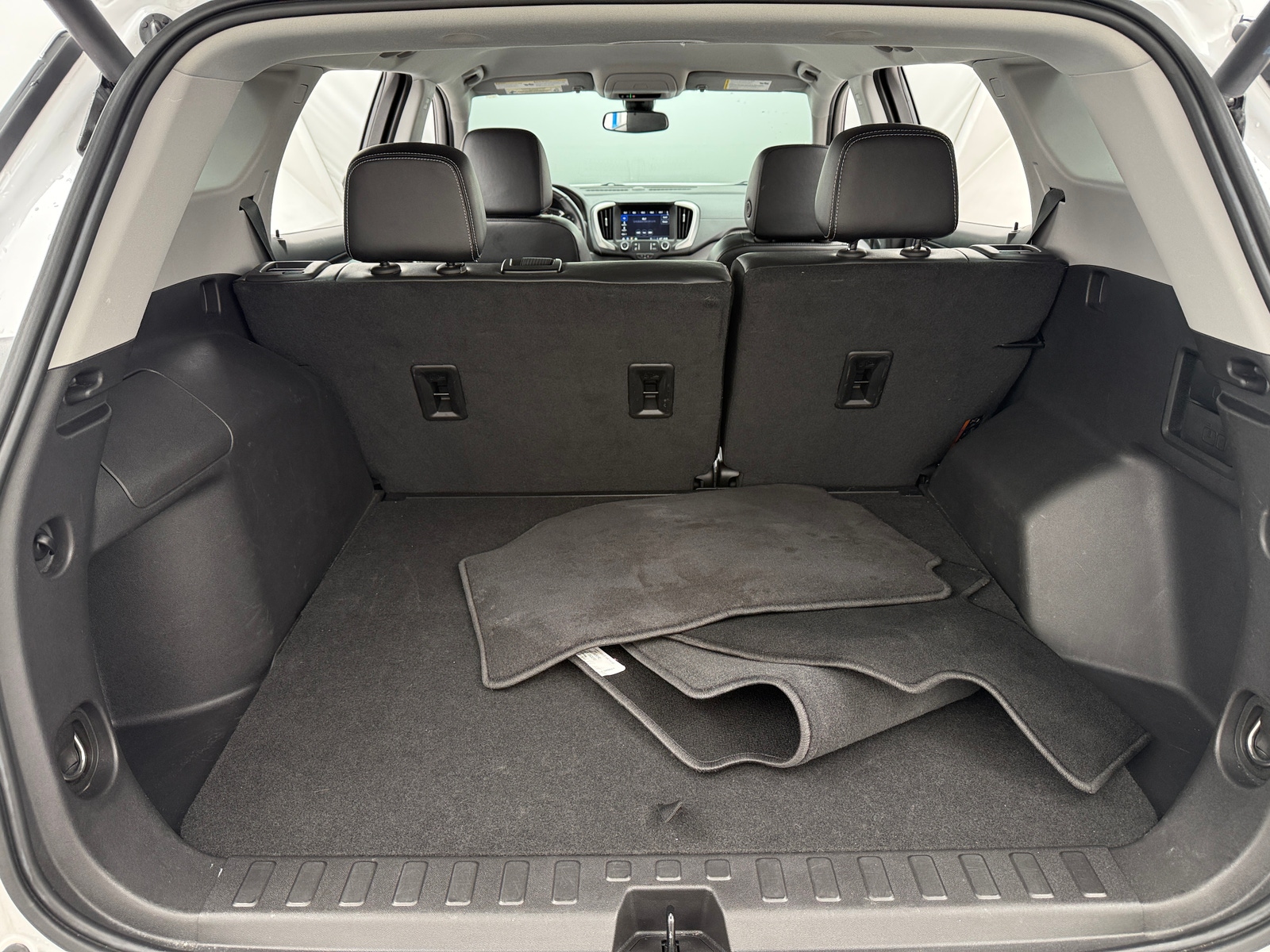 Thumbnail: 2024 GMC Terrain - 6