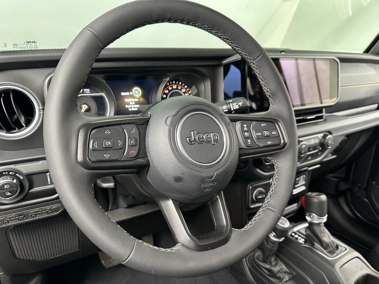 Thumbnail: 2025 Jeep Gladiator - 4