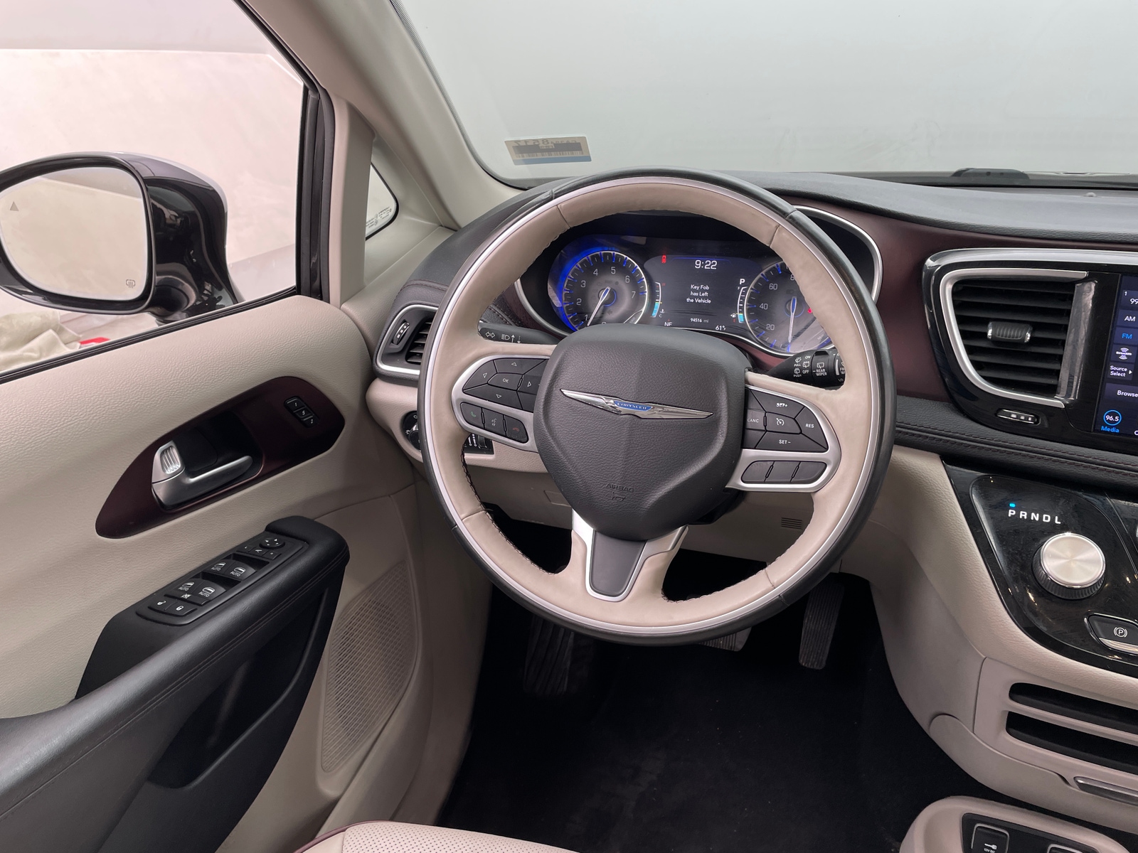 Thumbnail: 2020 Chrysler Pacifica - 4