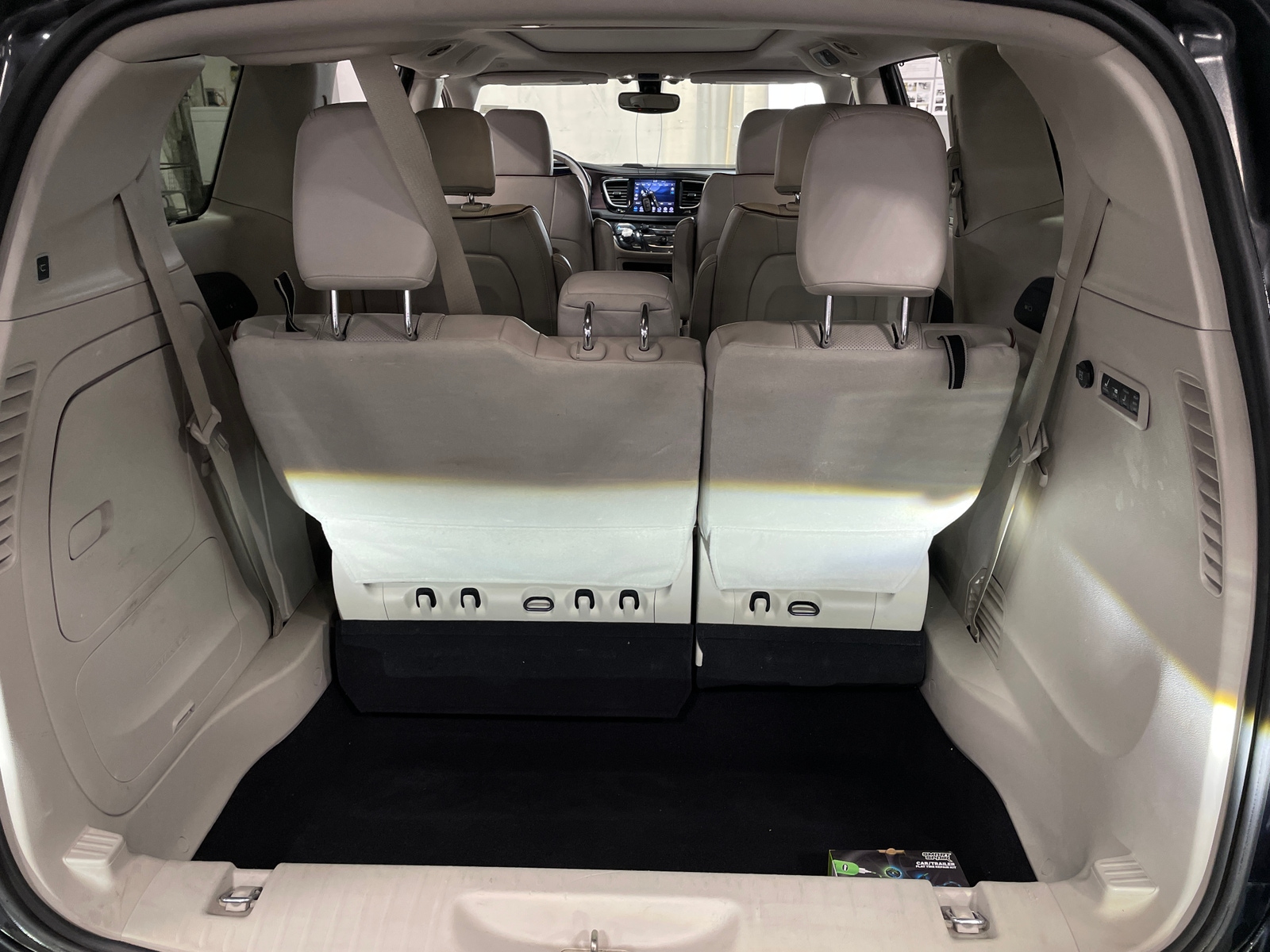 Thumbnail: 2020 Chrysler Pacifica - 6