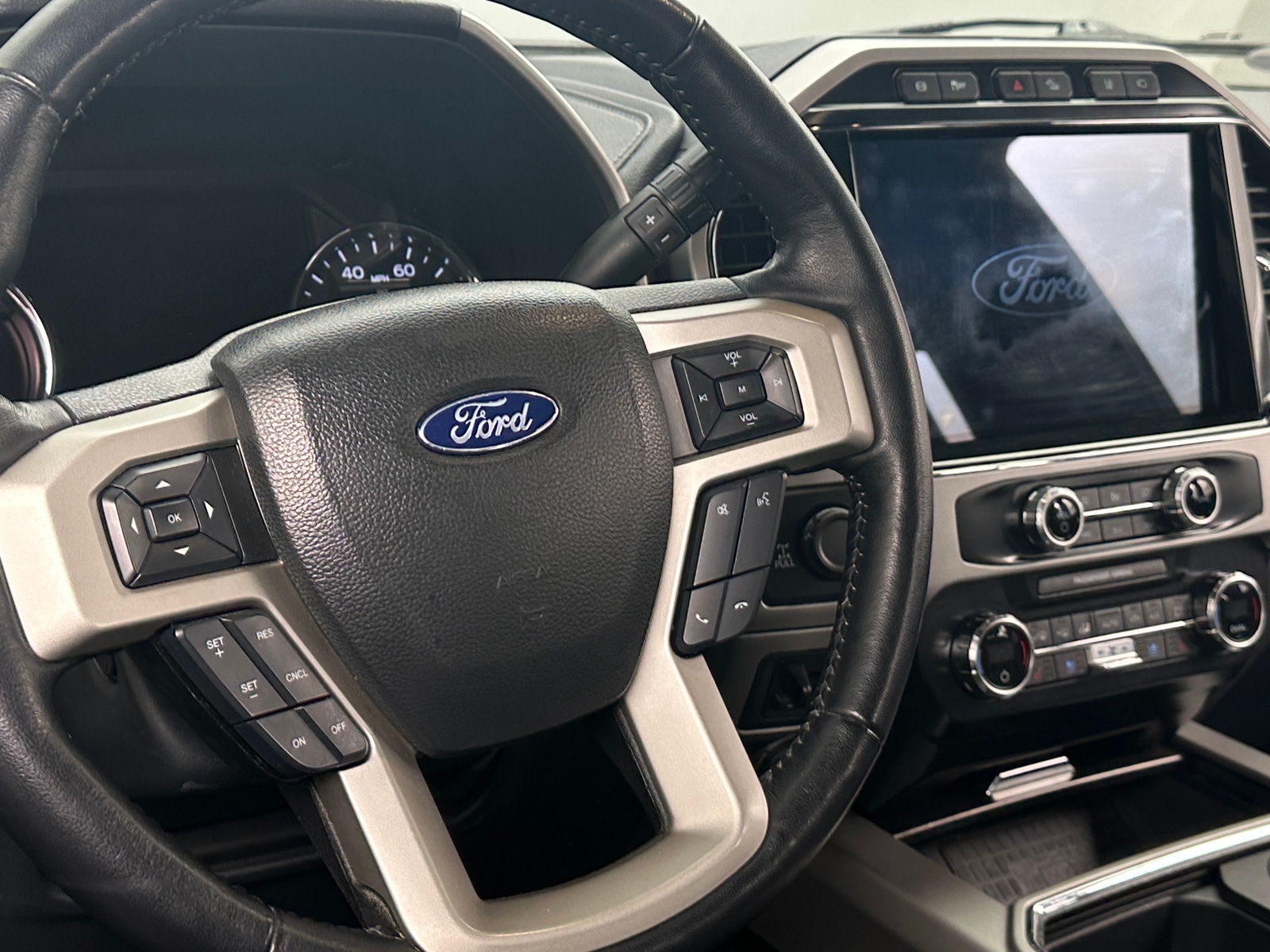 Thumbnail: 2022 Ford Econoline - 4