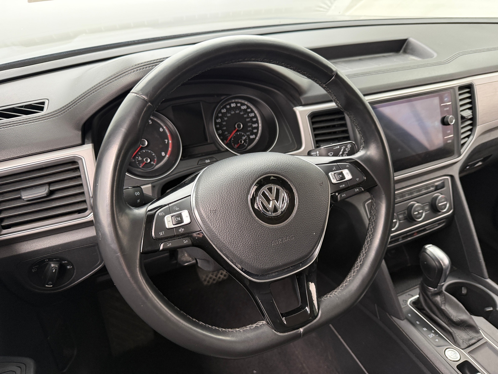 Thumbnail: 2019 Volkswagen Atlas - 4
