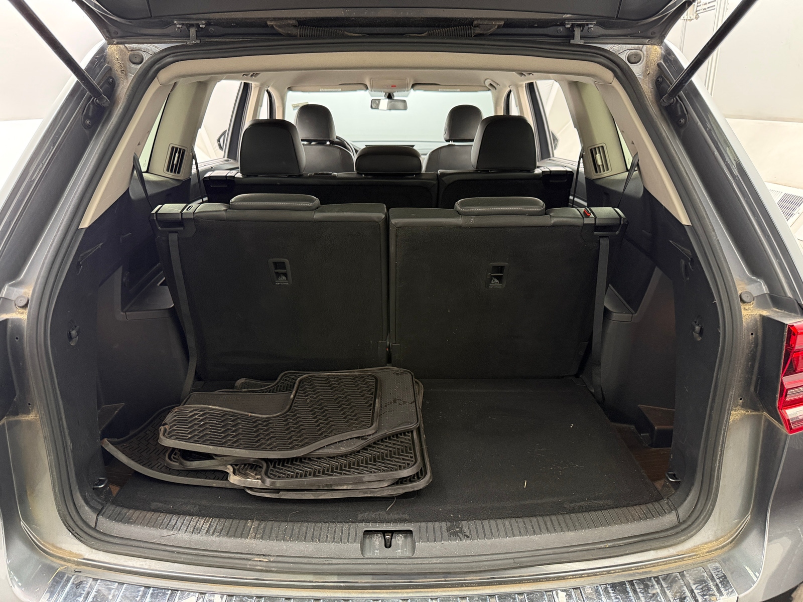 Thumbnail: 2019 Volkswagen Atlas - 6