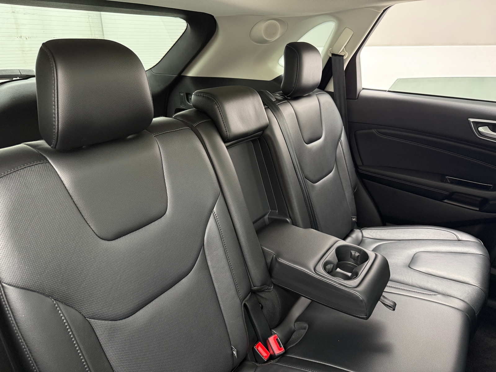 Thumbnail: 2016 Ford Edge - 5