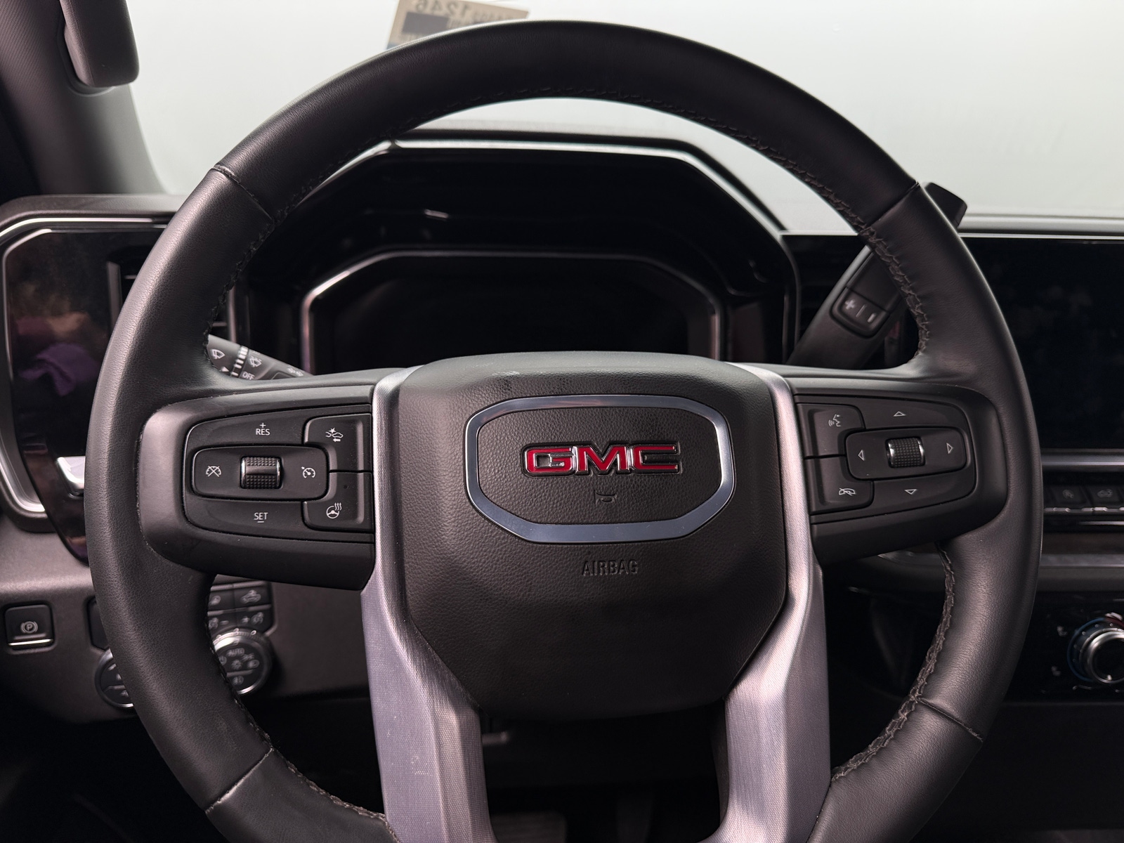 Thumbnail: 2024 GMC Sierra 1500 - 4