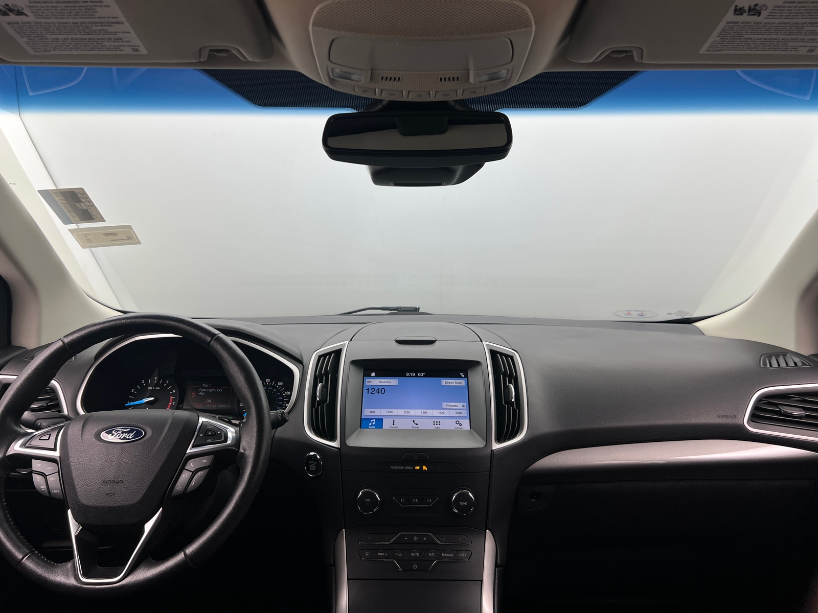 Thumbnail: 2019 Ford Edge - 3