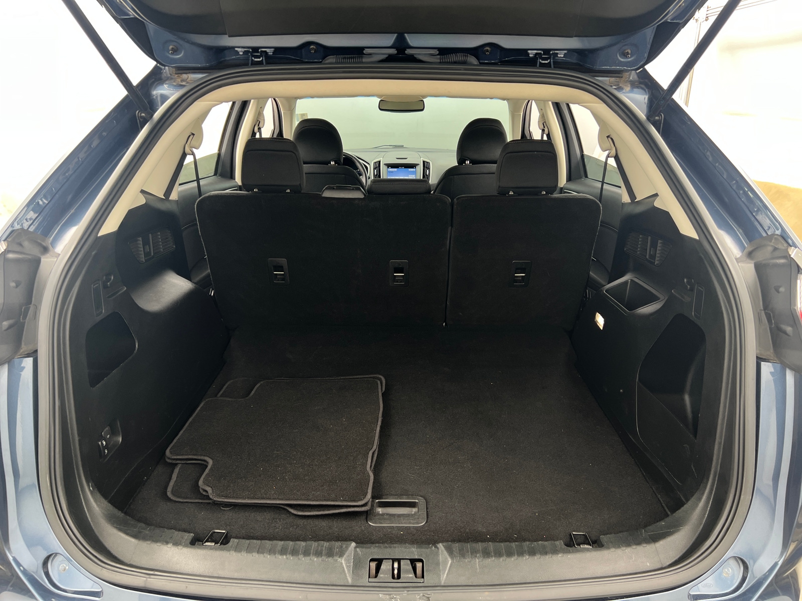 Thumbnail: 2019 Ford Edge - 7