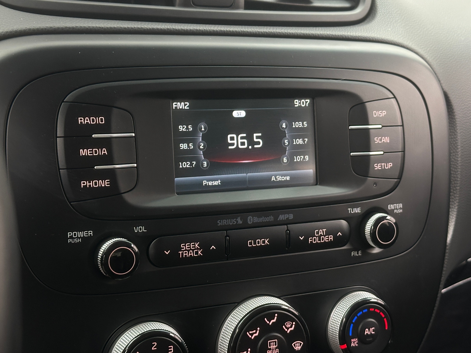 Thumbnail: 2016 Kia Soul - 4