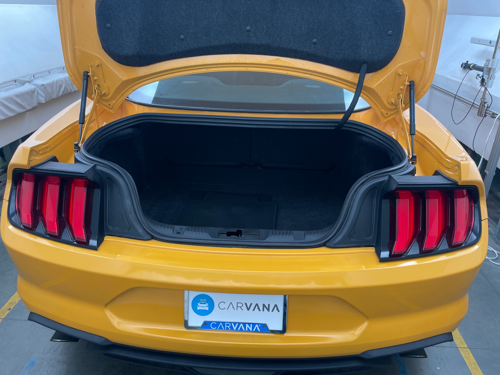 Thumbnail: 2022 Ford Mustang - 5