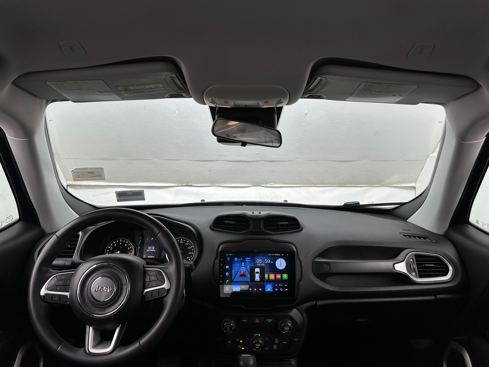 Thumbnail: 2018 Jeep Renegade - 3
