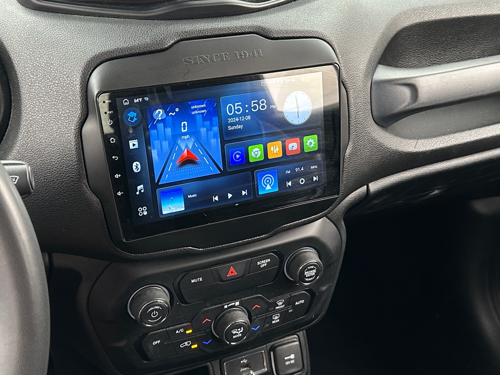 Thumbnail: 2018 Jeep Renegade - 4