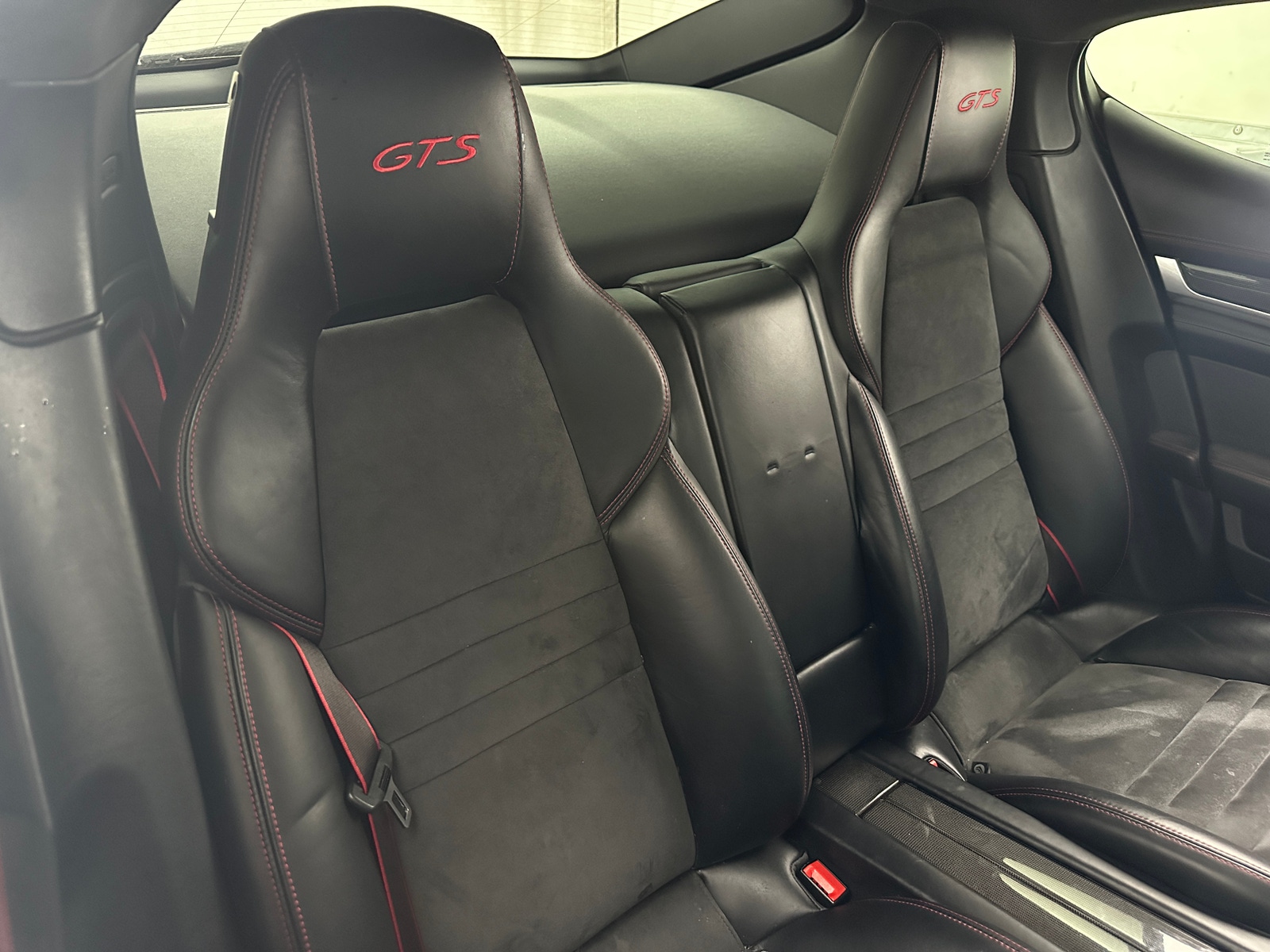 Thumbnail: 2016 Porsche Panamera - 5