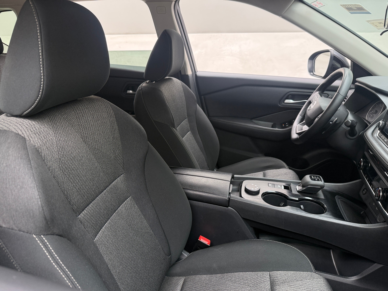 Thumbnail: 2025 Nissan Rogue - 2