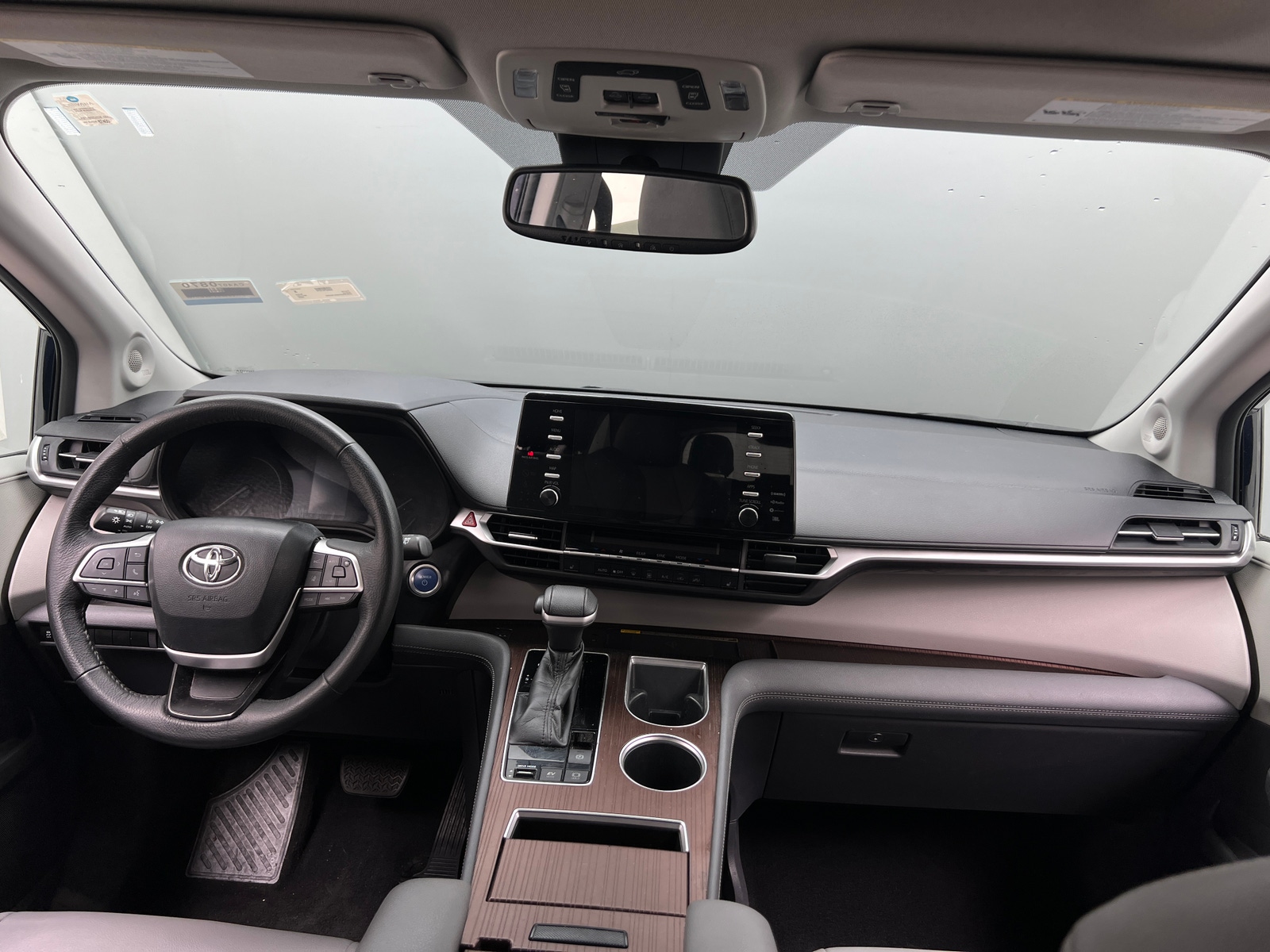 Thumbnail: 2022 Toyota Sienna - 2