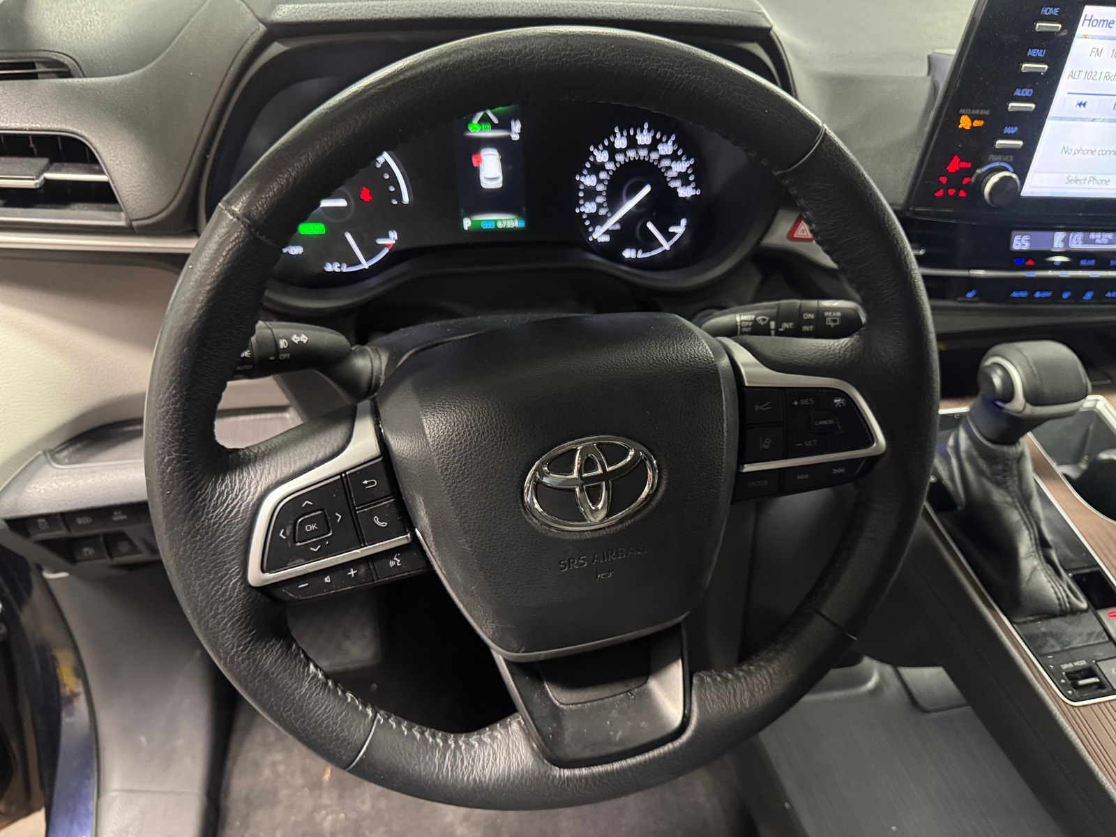 Thumbnail: 2022 Toyota Sienna - 4