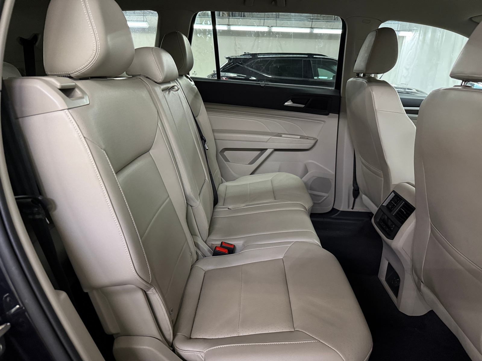 Thumbnail: 2022 Volkswagen Atlas - 5