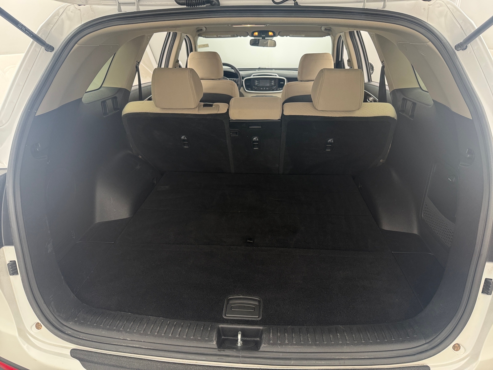 Thumbnail: 2017 Kia Sorento - 7