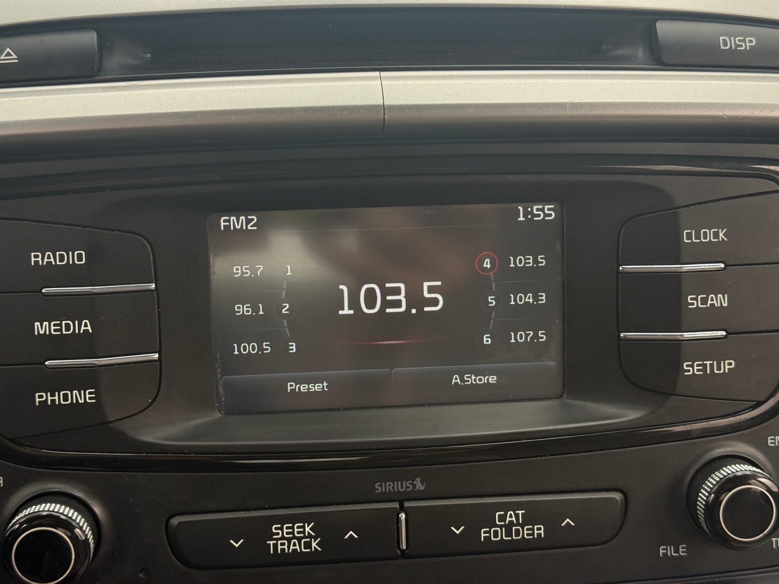 Thumbnail: 2017 Kia Sorento - 4