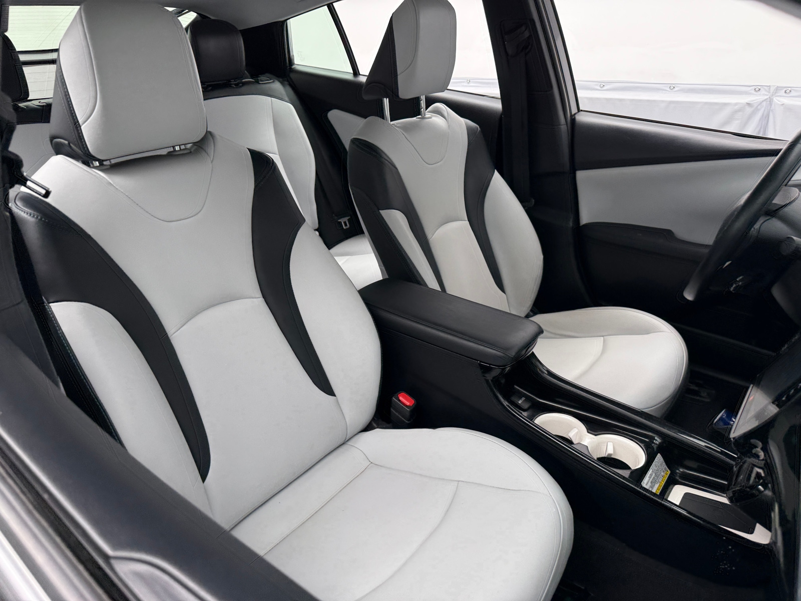 Thumbnail: 2018 Toyota Prius - 2