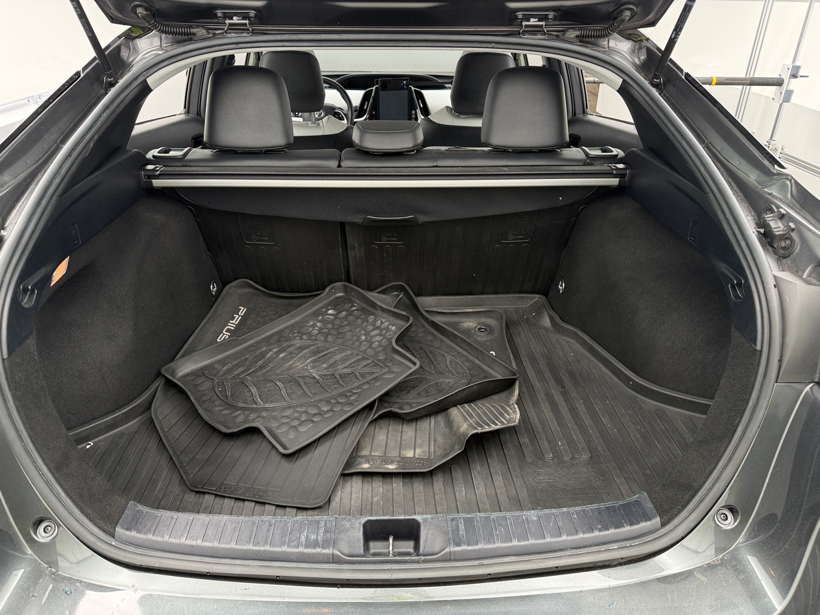 Thumbnail: 2018 Toyota Prius - 7