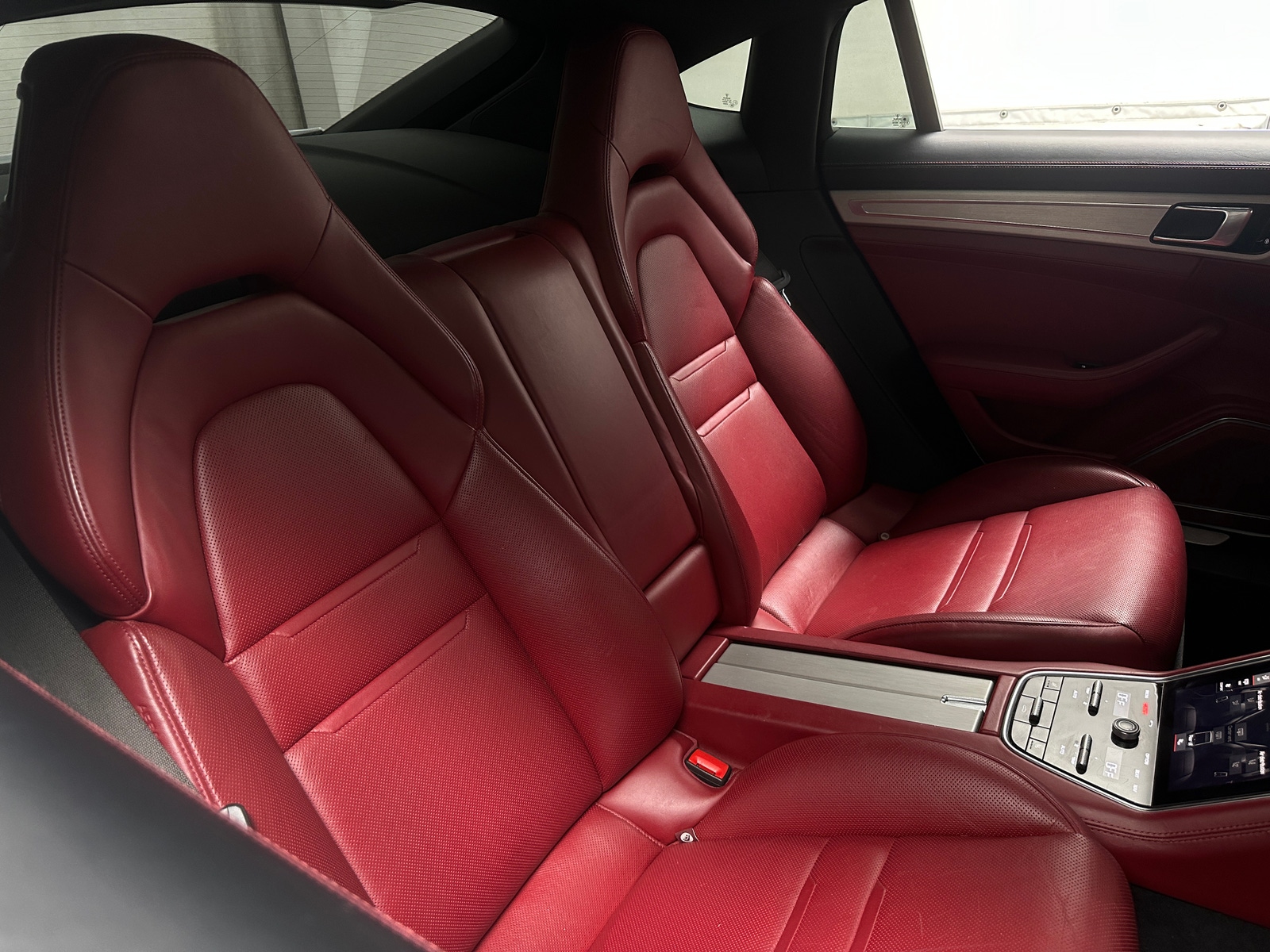 Thumbnail: 2018 Porsche Panamera - 5