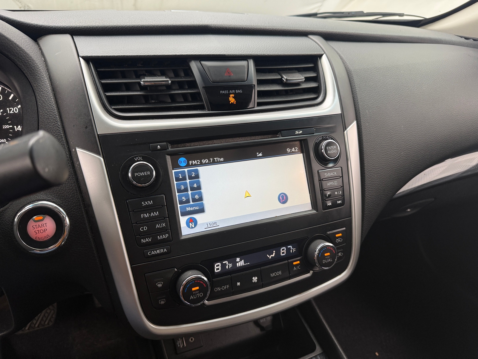 Thumbnail: 2017 Nissan Altima - 3