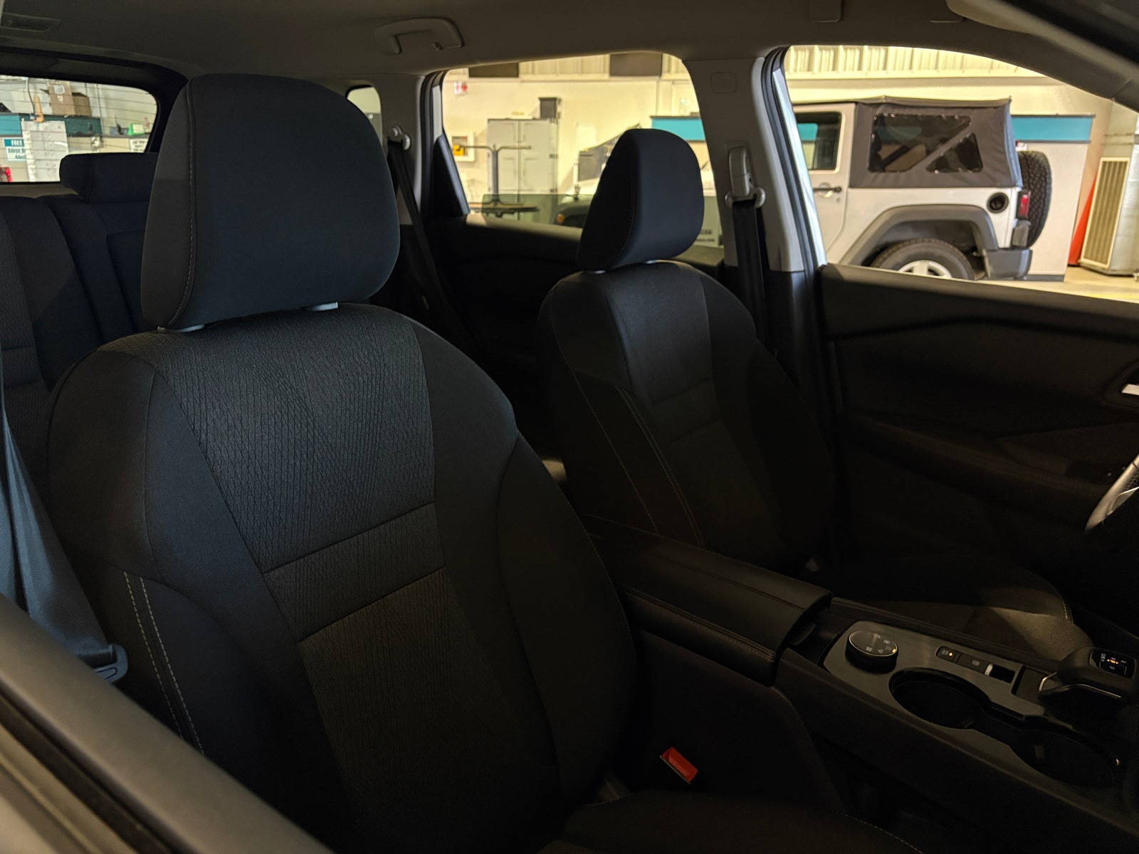 Thumbnail: 2025 Nissan Rogue - 2