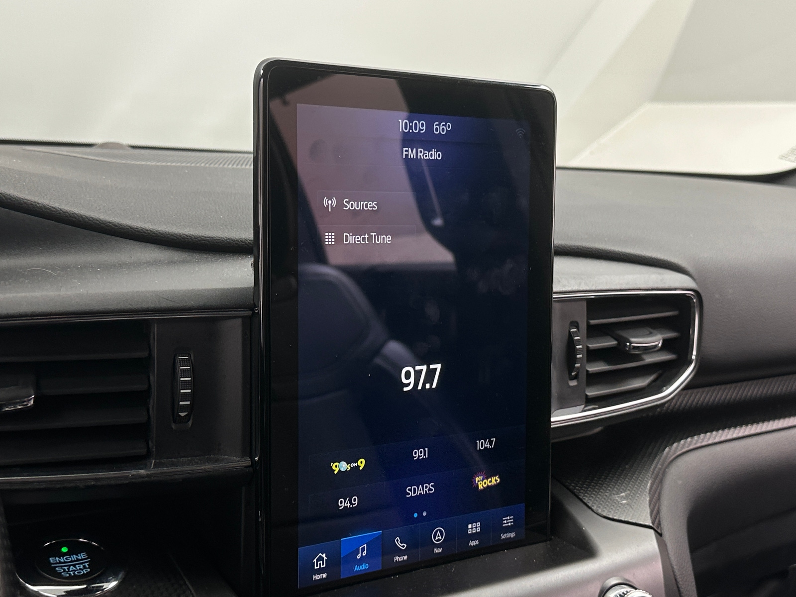 Thumbnail: 2020 Ford Explorer - 3