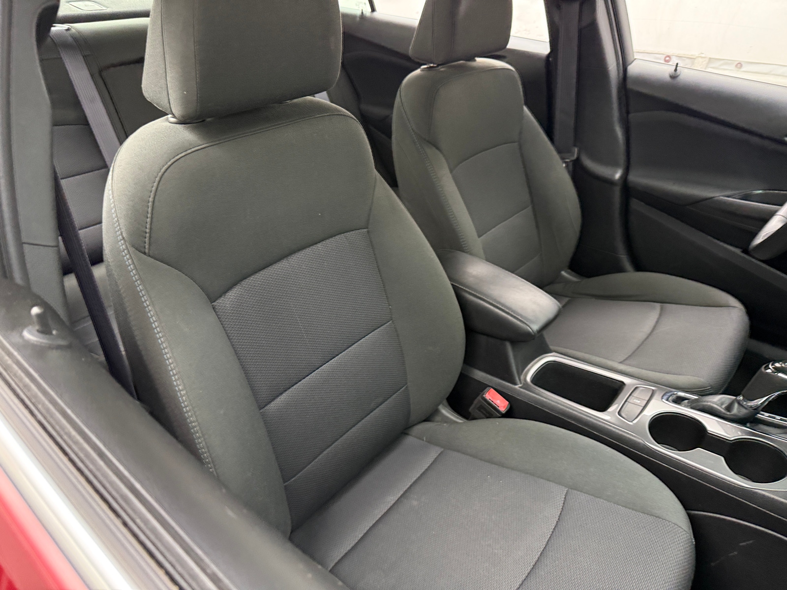 Thumbnail: 2017 Chevrolet Cruze - 2