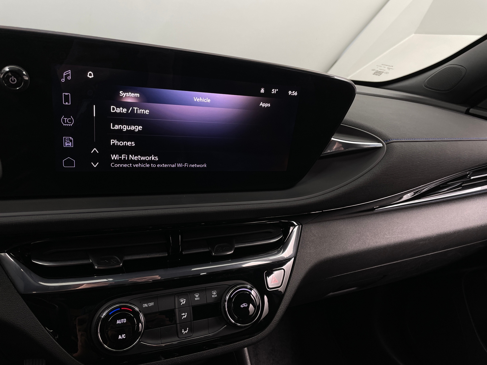 Thumbnail: 2025 Buick Envista - 3