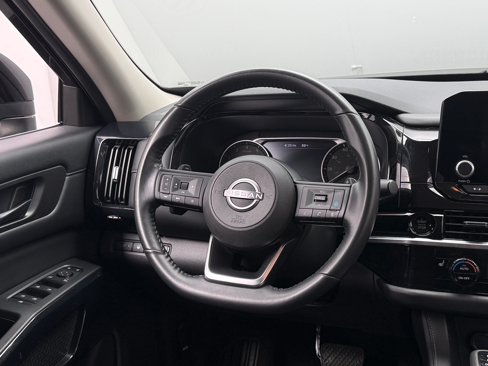 Thumbnail: 2025 Nissan Pathfinder - 5