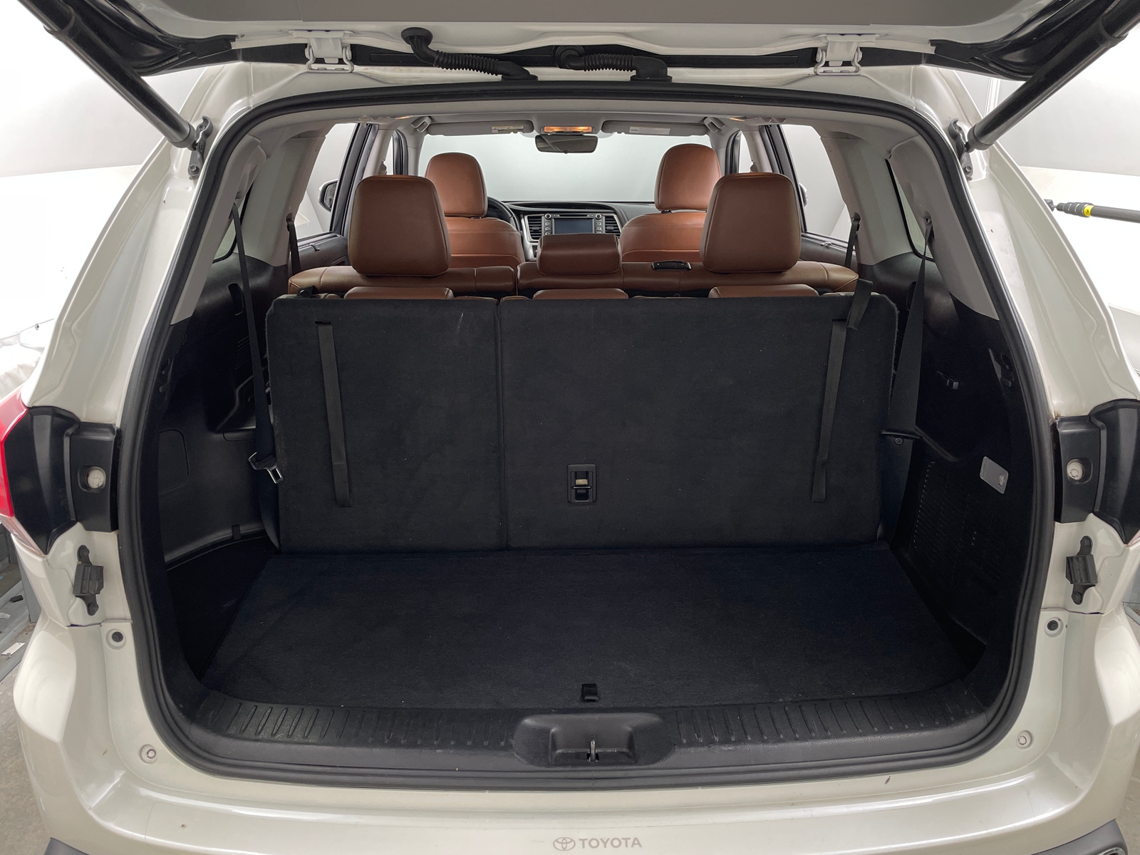 Thumbnail: 2019 Toyota Highlander - 6