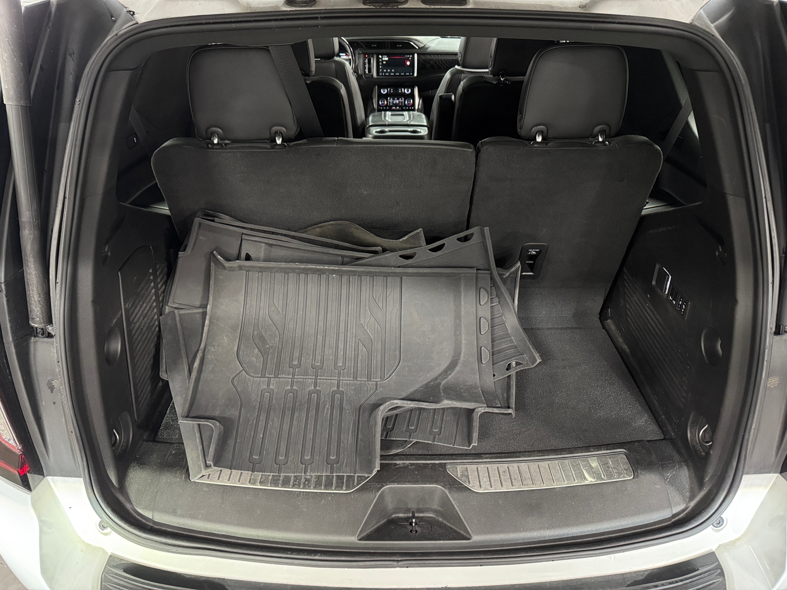 Thumbnail: 2023 GMC Yukon - 6