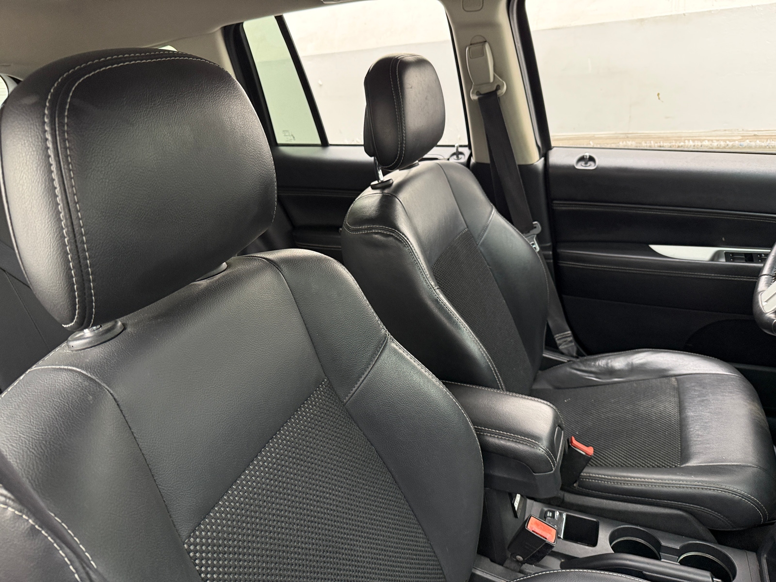 Thumbnail: 2015 Jeep Compass - 2