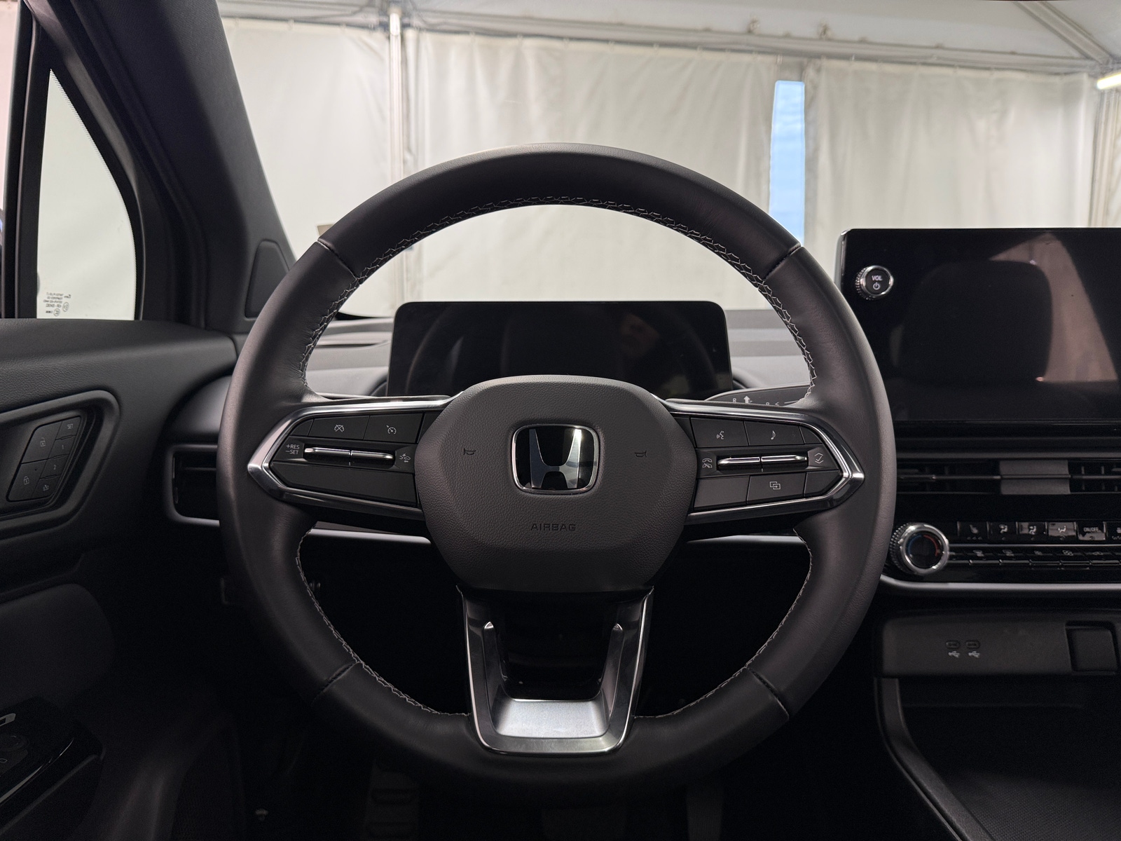 Thumbnail: 2024 Honda Prologue - 4
