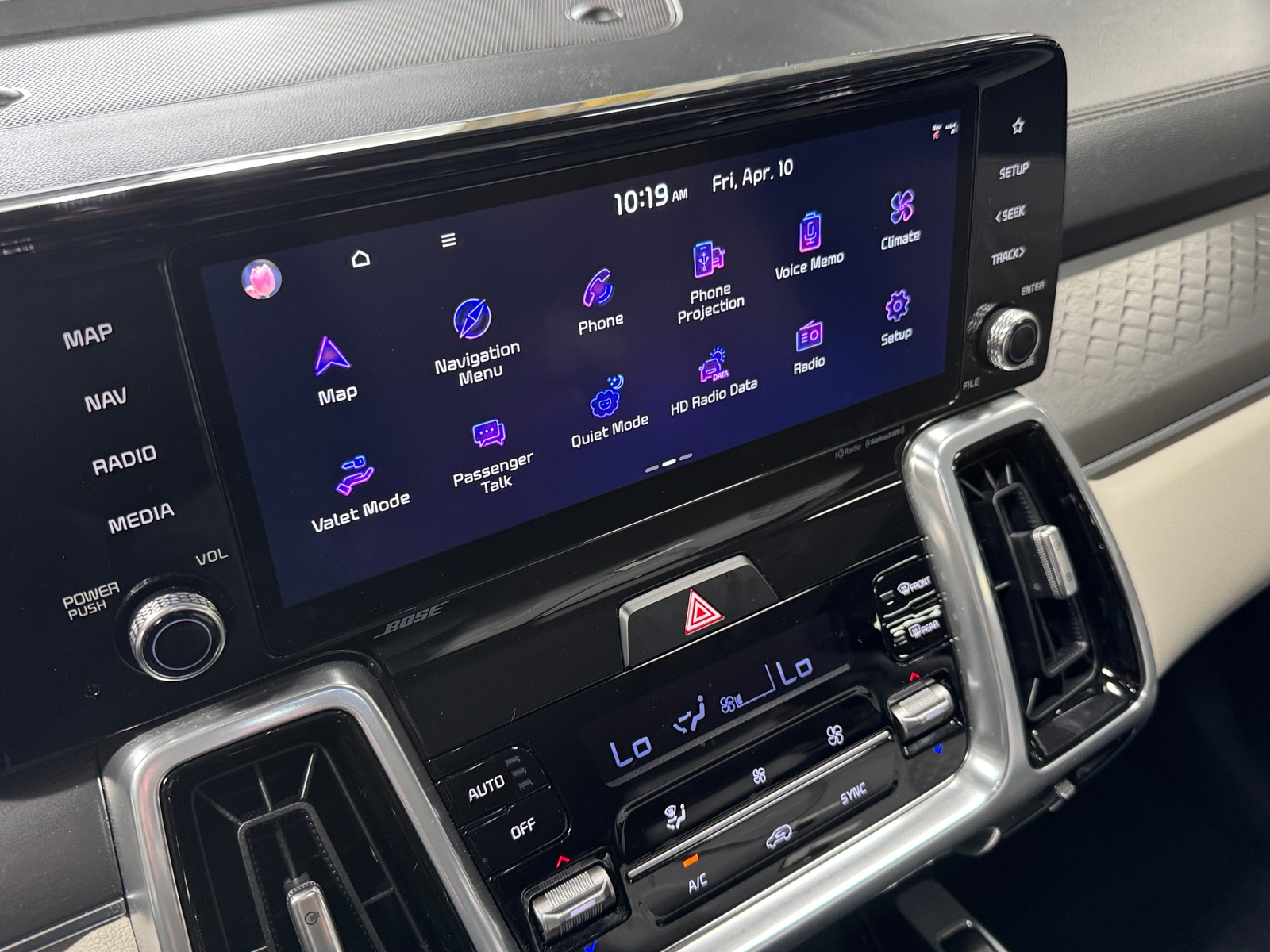 Thumbnail: 2023 Kia Sorento - 3