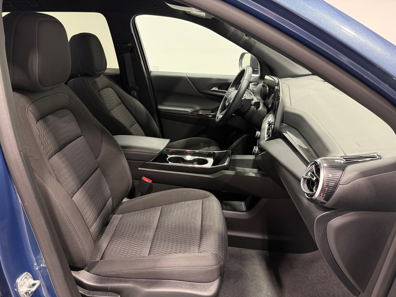 Thumbnail: 2025 Chevrolet Equinox - 2