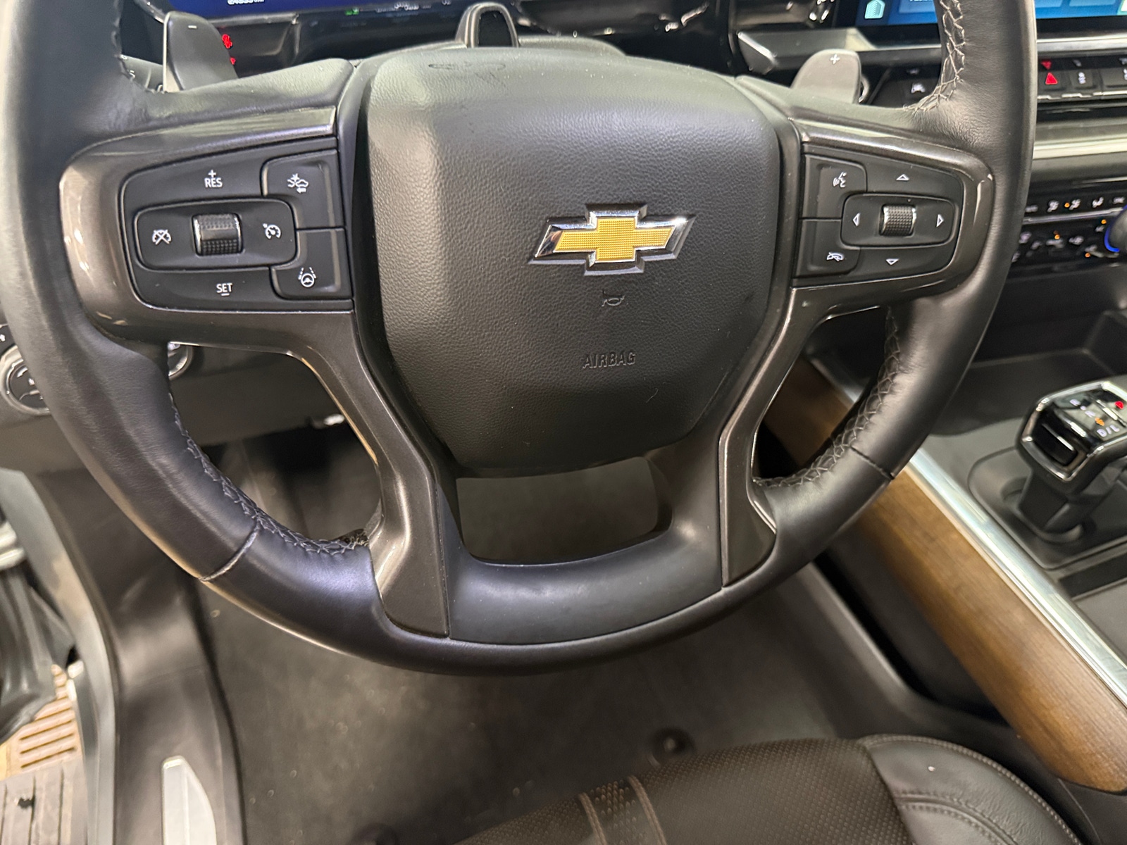 Thumbnail: 2025 Chevrolet Silverado 1500 - 4