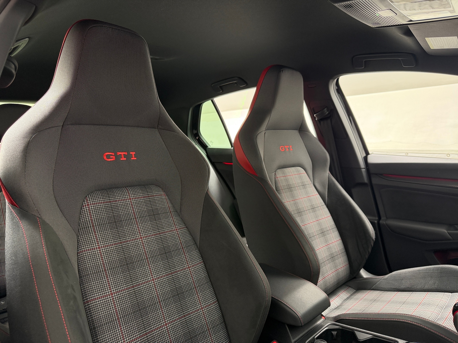 Thumbnail: 2024 Volkswagen Golf - 2