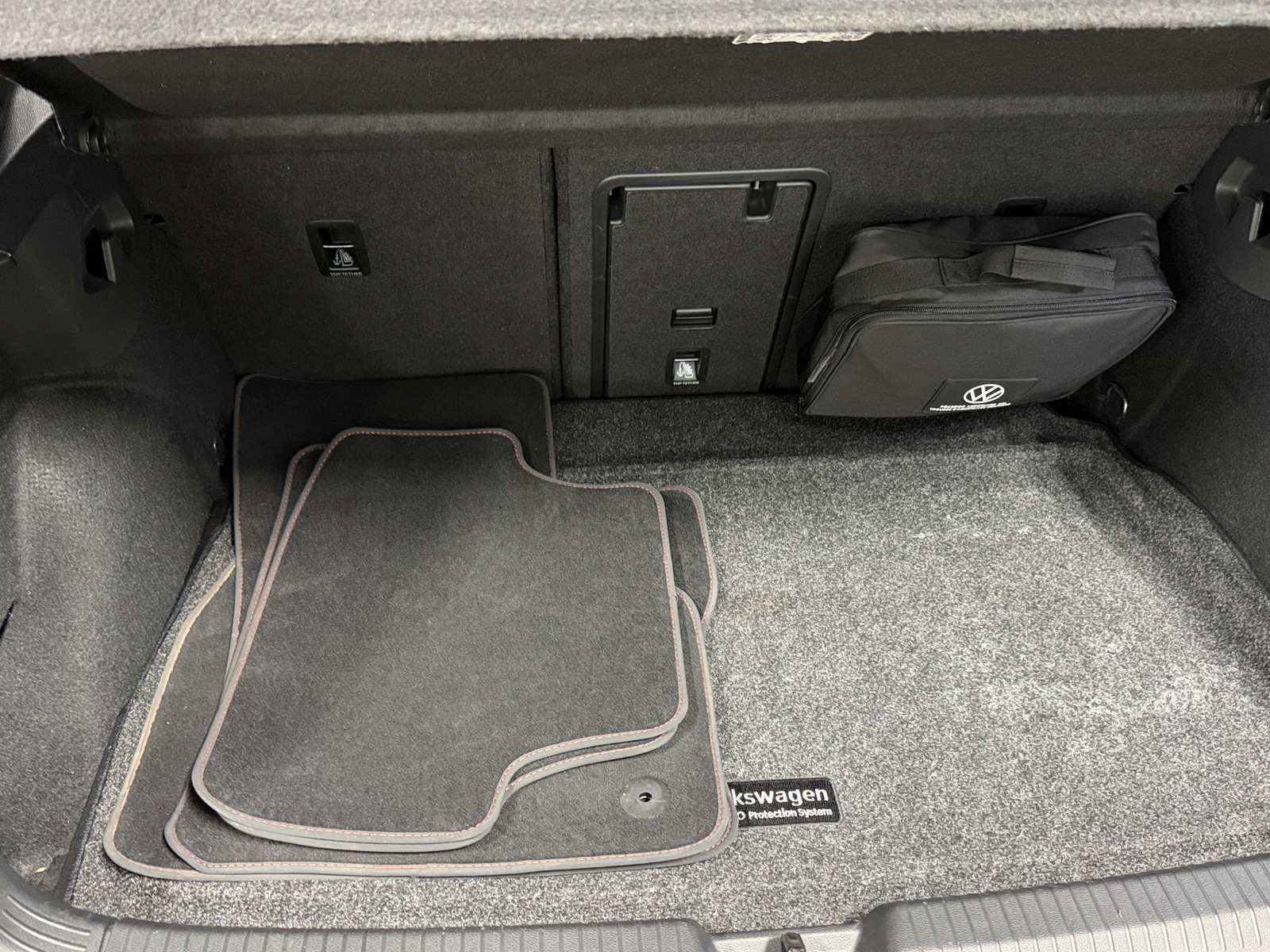 Thumbnail: 2024 Volkswagen Golf - 7