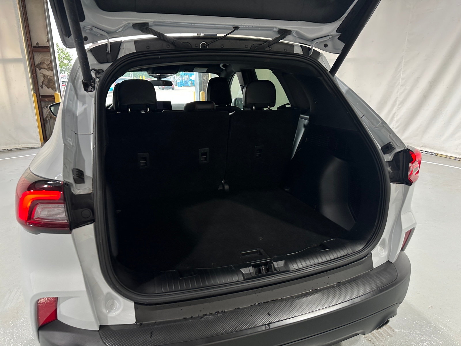 Thumbnail: 2025 Ford Escape - 7