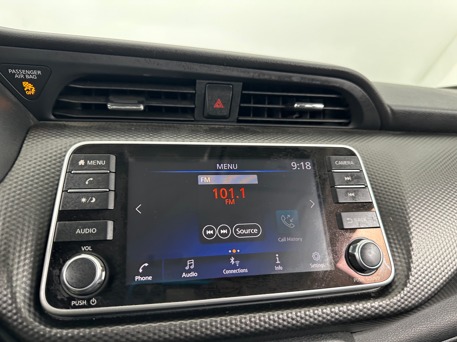 Thumbnail: 2019 Nissan Kicks - 4